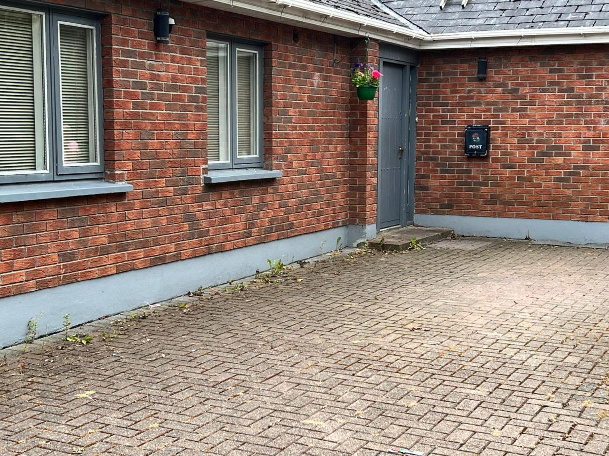 Halford House Hotel Leixlip Buitenkant foto